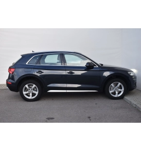 Audi Q5 Sport 40 TDI quattro thumbnail