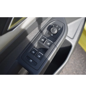VW Golf Life 1.0 TSI thumbnail