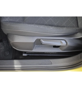 VW Golf Life 1.0 TSI thumbnail