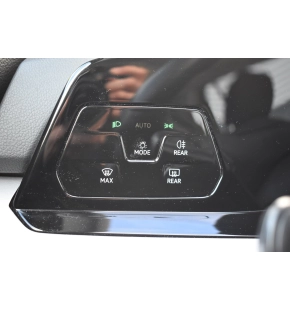 VW Golf Life 1.0 TSI thumbnail