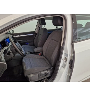 VW Golf Life 1.0 TSI thumbnail