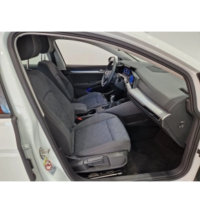 VW Golf Life 1.0 TSI thumbnail