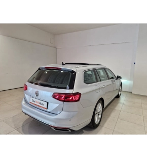 VW Passat Variant GTE thumbnail