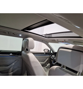 VW Passat Variant GTE thumbnail