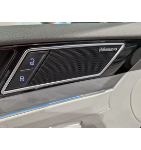 VW Passat Variant GTE thumbnail