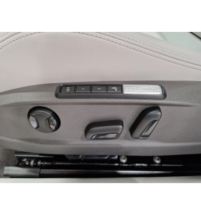 VW Passat Variant GTE thumbnail