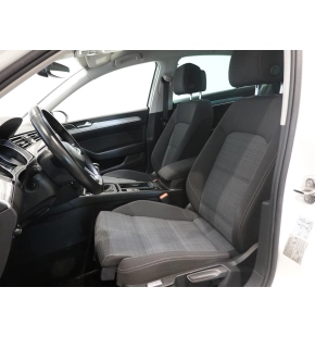 VW Noul Passat Comfortline 2.0 TDI thumbnail