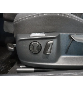 VW Noul Passat Comfortline 2.0 TDI thumbnail