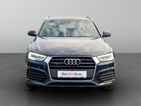 Audi Q3 Sport 2.0 TDI quattro thumbnail