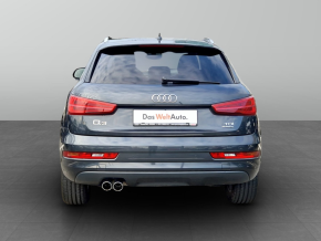 Audi Q3 Sport 2.0 TDI quattro thumbnail