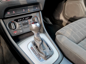 Audi Q3 Sport 2.0 TDI quattro thumbnail