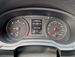 Audi Q3 Sport 2.0 TDI quattro thumbnail