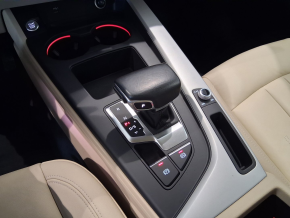 Audi A4 Advanced 35 TFSI thumbnail