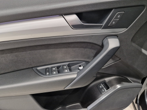 Audi Q5 SB Advanced 50 TFSI e quattro 299 CP thumbnail