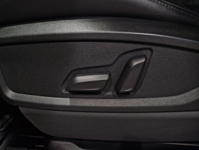 Audi Q5 SB Advanced 50 TFSI e quattro 299 CP thumbnail