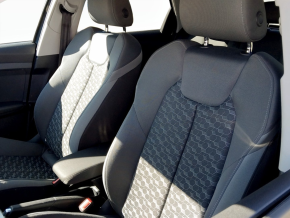 Audi A1 Sportback Advanced 30 TFSI thumbnail