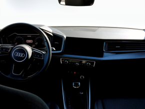 Audi A1 Sportback Advanced 30 TFSI thumbnail