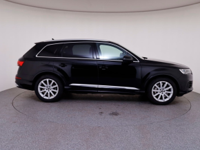 Audi Q7 55 TFSI e quattro thumbnail