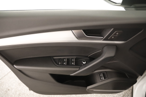 Audi Q5 Sportback 55 TFSI e quattro S line thumbnail