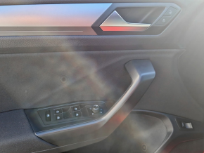 VW T-Roc Design TDI DSG thumbnail