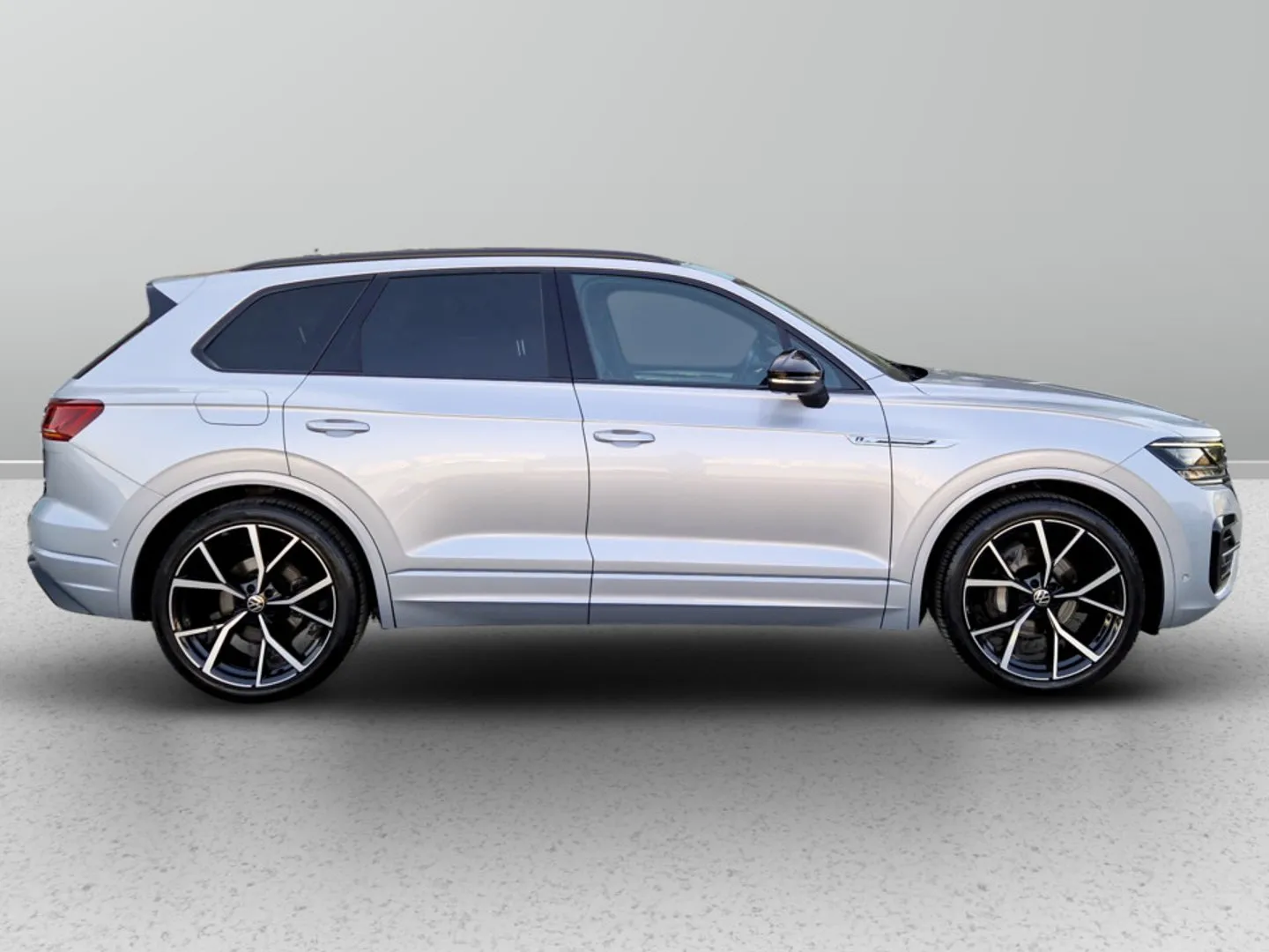 VW Touareg R-Style V6 TDI