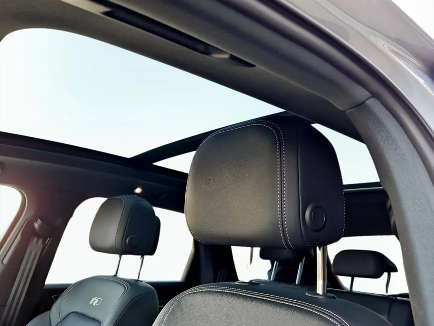 VW Touareg R-Style V6 TDI