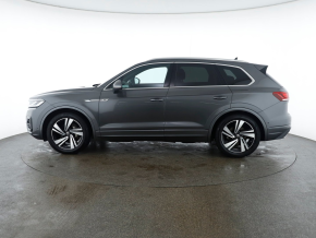 VW Touareg R-Style V6 TDI thumbnail