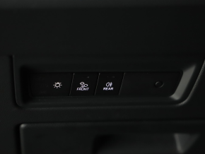 VW Touareg R-Style V6 TDI thumbnail