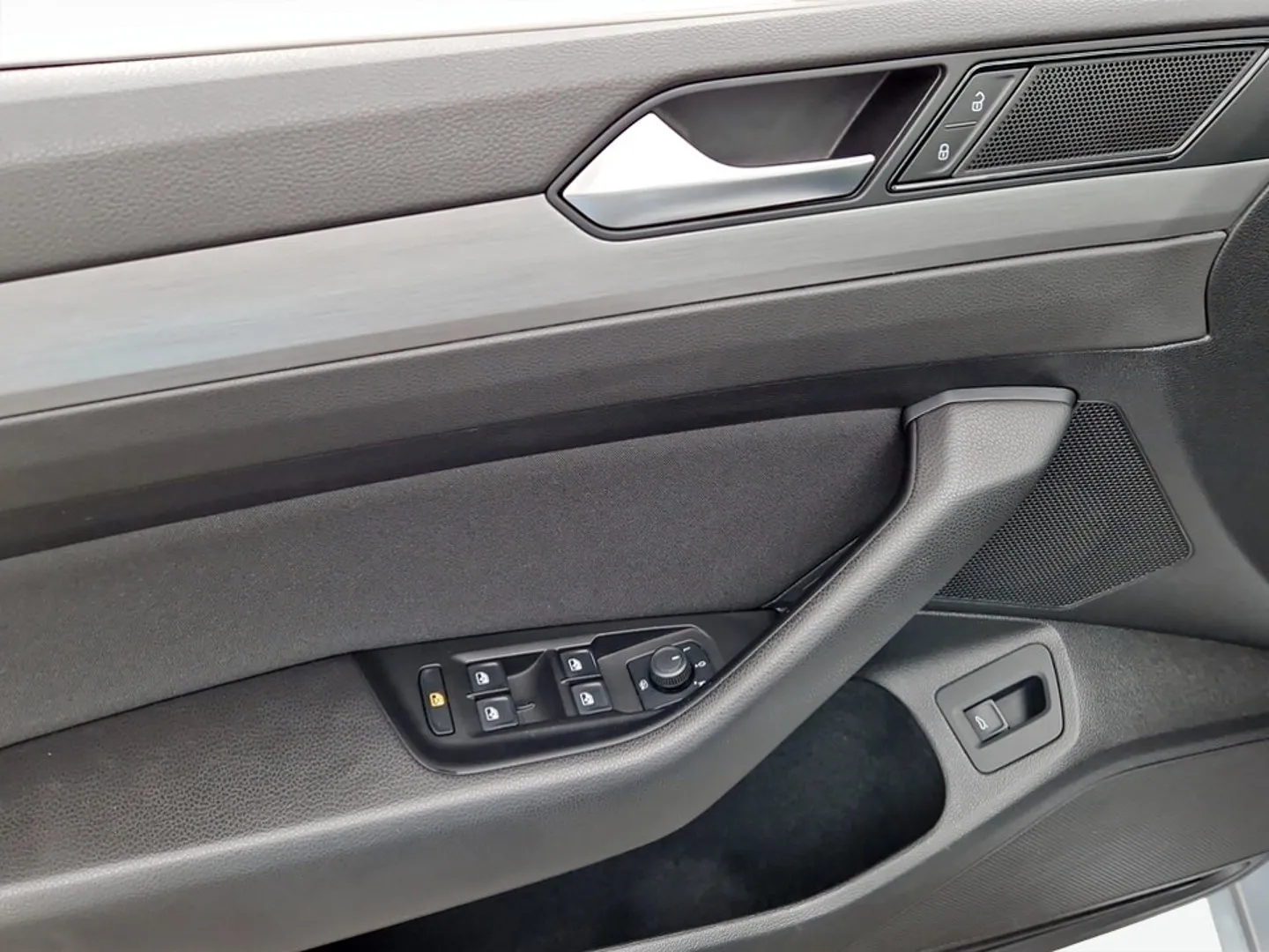 VW Passat Variant TDI SCR DSG
