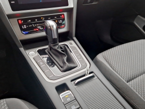 VW Passat Variant TDI SCR DSG thumbnail