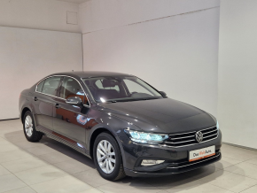 VW Noul Passat Comfortline 2.0 TDI DSG thumbnail