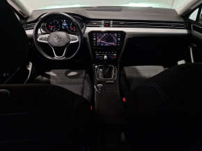 VW Noul Passat Comfortline 2.0 TDI DSG thumbnail