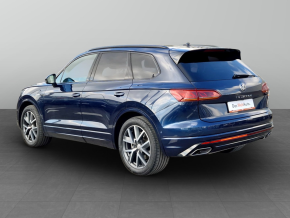 VW Touareg R-Style V6 TFSI thumbnail
