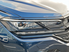 VW Touareg R-Style V6 TFSI thumbnail