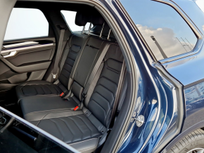 VW Touareg R-Style V6 TFSI thumbnail