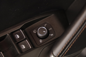 CUPRA Formentor VZ 2.0 TSI 4DRIVE thumbnail
