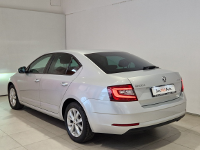 Škoda Octavia Style 2.0 TDI DSG thumbnail