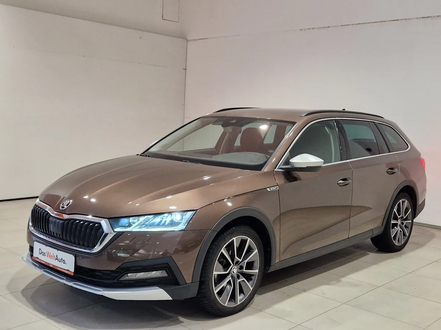 Škoda OCTAVIA COMBI SCOUT 2.0 TDI DSG 4x4