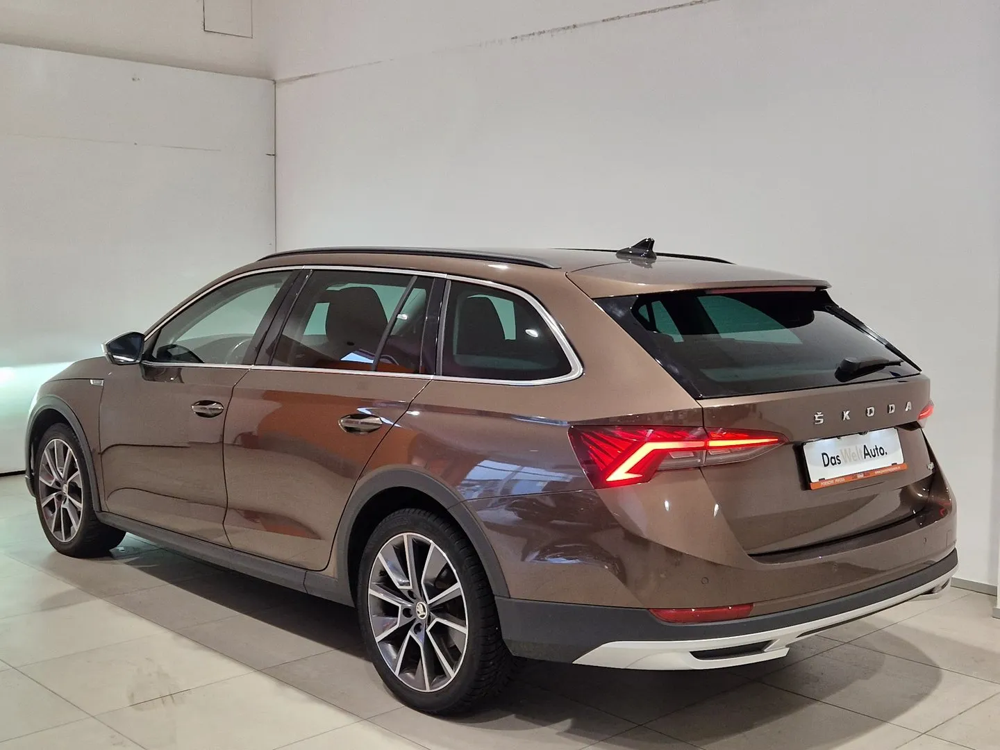 Škoda OCTAVIA COMBI SCOUT 2.0 TDI DSG 4x4