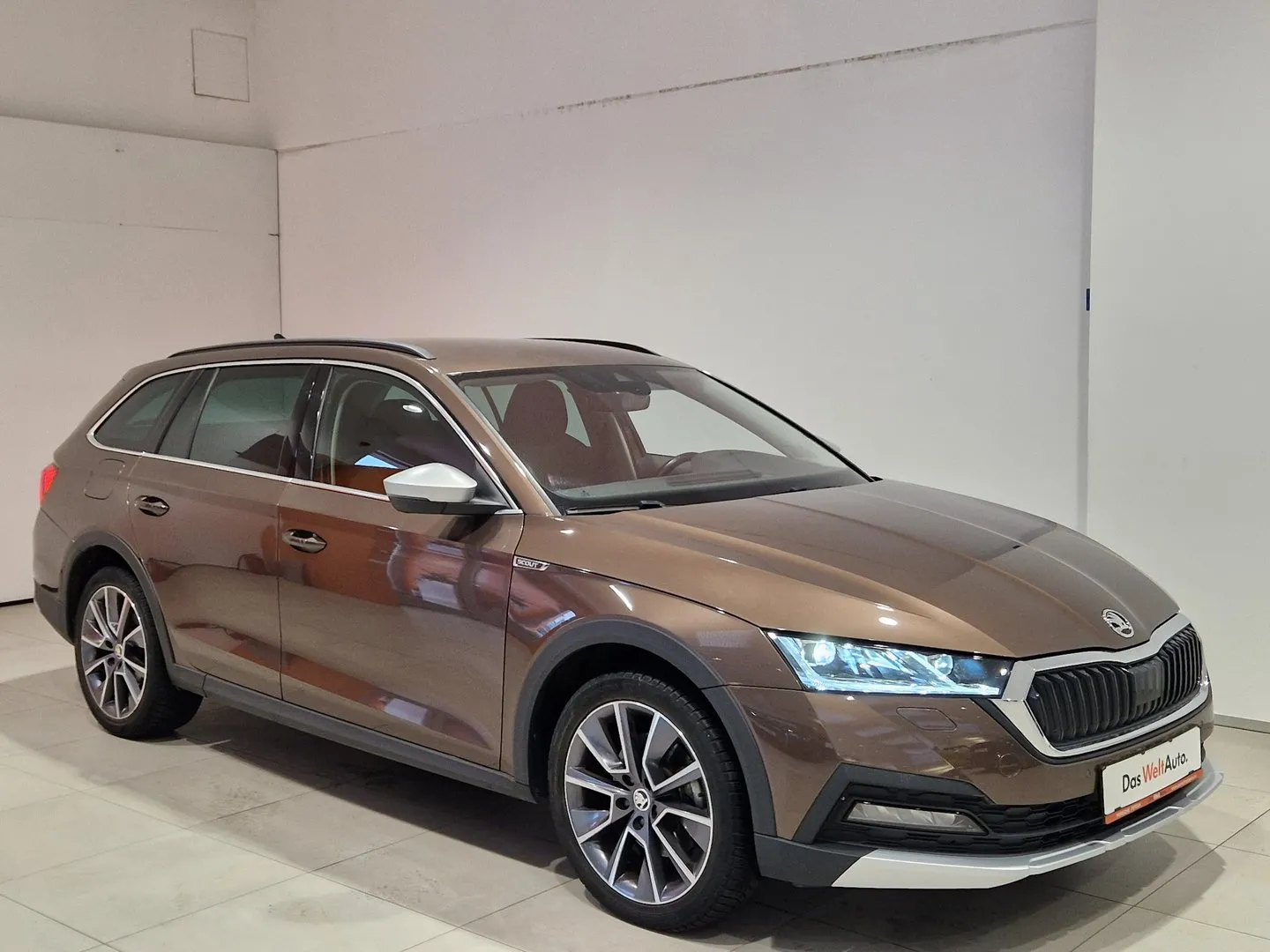 Škoda OCTAVIA COMBI SCOUT 2.0 TDI DSG 4x4