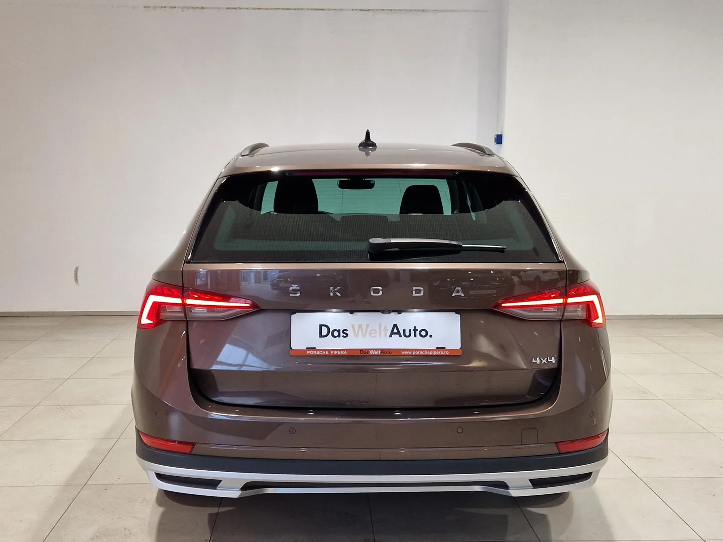 Škoda OCTAVIA COMBI SCOUT 2.0 TDI DSG 4x4