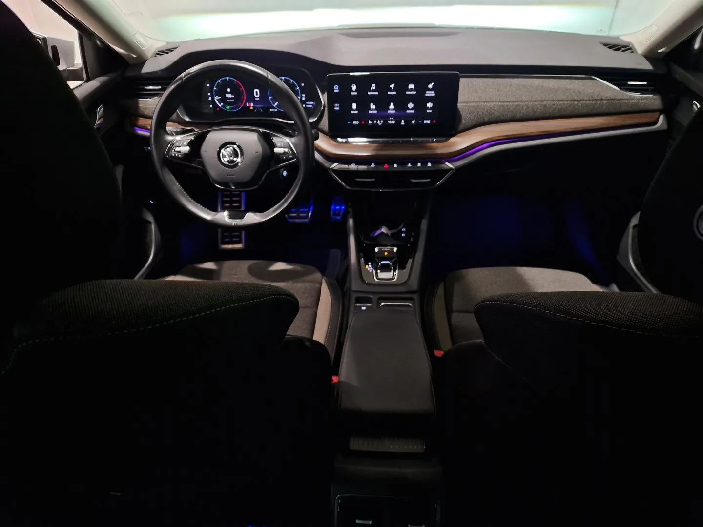 Škoda OCTAVIA COMBI SCOUT 2.0 TDI DSG 4x4