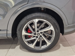 Audi Q5 Sportback 40 TDI quattro thumbnail