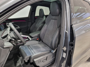 Audi Q5 Sportback 40 TDI quattro thumbnail