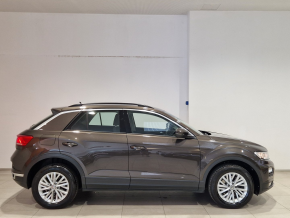 VW T-Roc Design 1.5 TSI DSG thumbnail