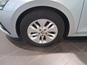 Škoda Octavia Ambition 2.0 TDI DSG thumbnail