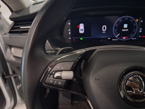 Škoda Octavia Ambition 2.0 TDI DSG thumbnail