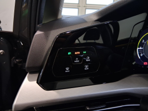 VW Noul Golf Life 1.0 TSI thumbnail