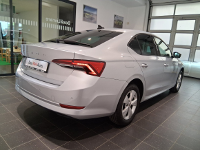 Škoda OCTAVIA AMBITION 1.5 TSI thumbnail