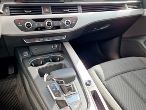 Audi A4 Limousine 35 TDI thumbnail